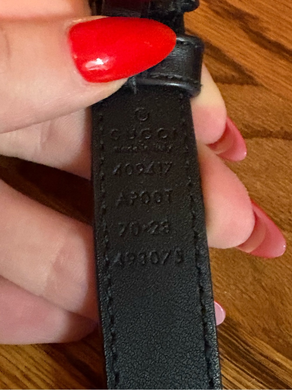 Gucci Black Leather Belt with Double G Gold Buckle - Picture 4 of 5